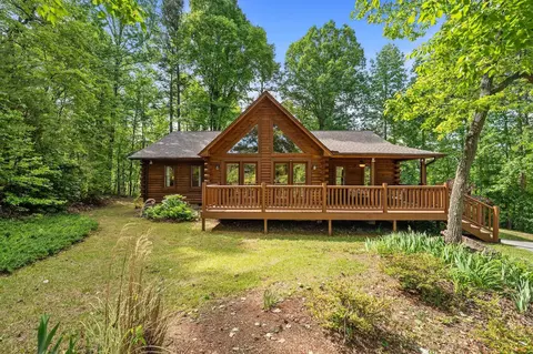 21 W Ridge Dr, Travelers Rest, SC 29690