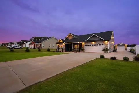 223 R C Thompson Rd, Chesnee, SC 29323