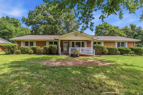 202 Flatwood Rd, Spartanburg, SC 29303
