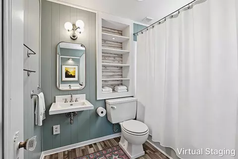 Bath - 208 E Fairview Ave, Gafffney, SC 29341 photo 3 of 4