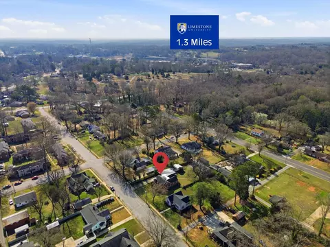 View/Area - 208 E Fairview Ave, Gafffney, SC 29341 photo 3 of 7