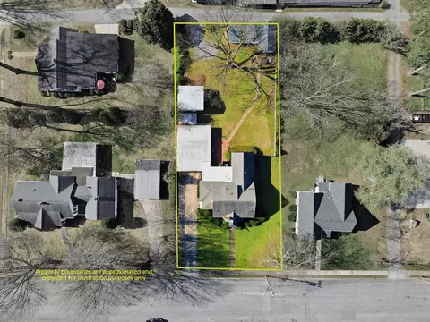 View/Area - 208 E Fairview Ave, Gafffney, SC 29341 photo 2 of 7