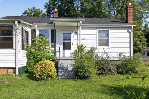107 Coleman Ct, Greenville, SC 29609