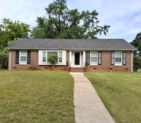 256 St Matthews Ln, Spartanburg, SC 29301