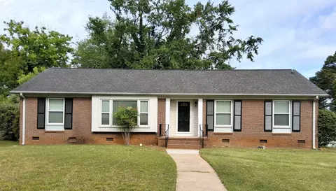 256 St Matthews Ln, Spartanburg, SC 29301