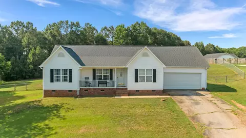 266 Crooked Tree Dr, Inman, SC 29349