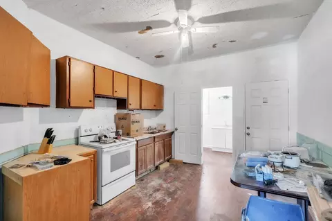 Kitchen - 285 Stone St, Pacolet, SC 29372 photo 2 of 2