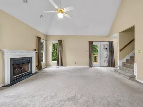Living - 129 Williston Way, Moore, SC 29369 photo 2 of 6