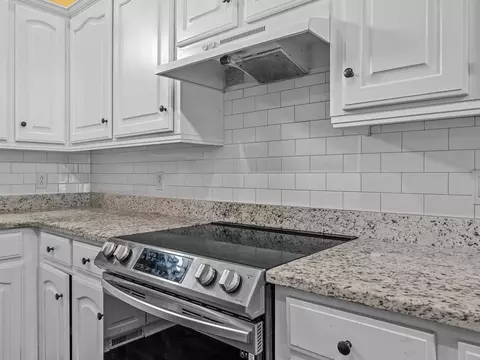 Kitchen - 129 Williston Way, Moore, SC 29369 photo 2 of 4