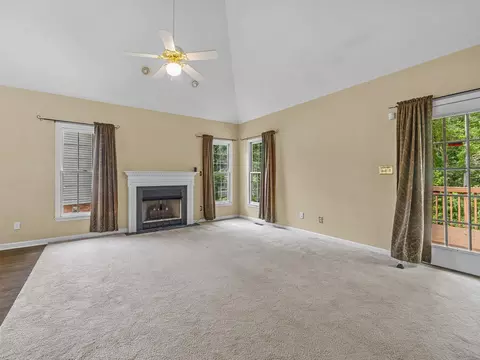 Living - 129 Williston Way, Moore, SC 29369 photo 3 of 6
