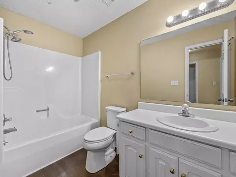 Bath - 129 Williston Way, Moore, SC 29369 photo 4 of 4