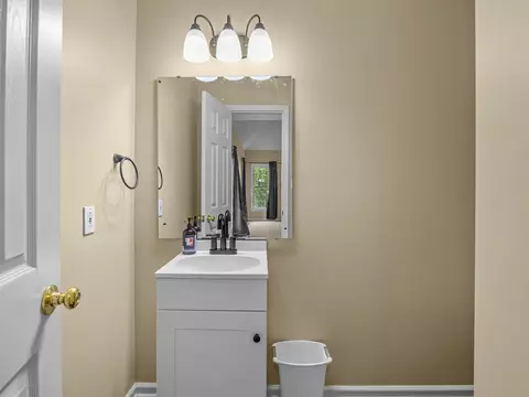 Bath - 129 Williston Way, Moore, SC 29369 photo 1 of 4
