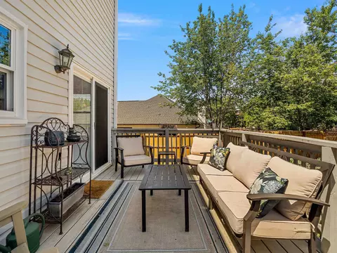 Exterior - 300 Middleton Ct, Moore, SC 29369 photo 7 of 13
