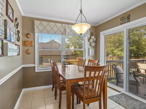 Dining - 300 Middleton Ct, Moore, SC 29369 photo 1 of 3