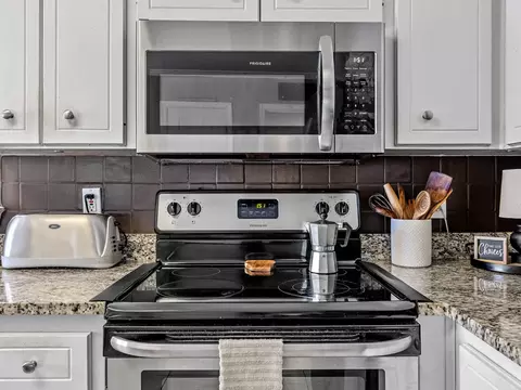 Kitchen - 300 Middleton Ct, Moore, SC 29369 photo 5 of 5