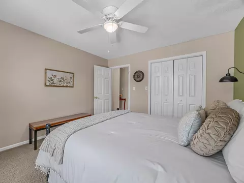 Bedroom - 300 Middleton Ct, Moore, SC 29369 photo 5 of 9