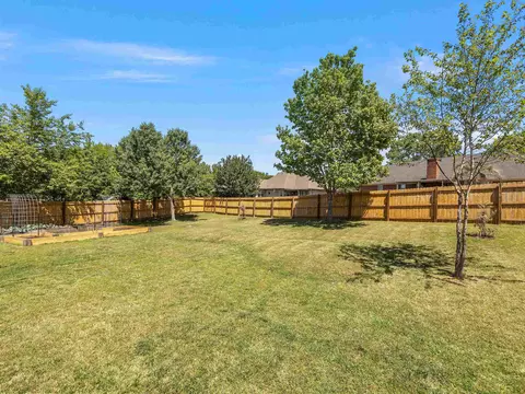 Exterior - 300 Middleton Ct, Moore, SC 29369 photo 8 of 13