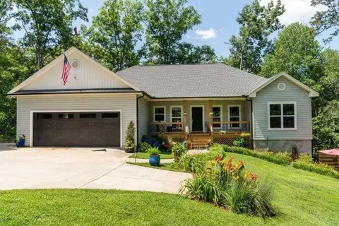 131 Blalock Coves Dr, Chesnee, SC 29323