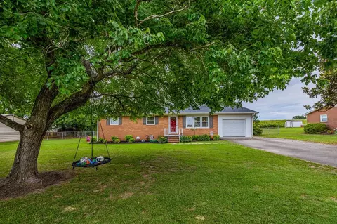 101 Huey St, Boiling Springs, SC 29316