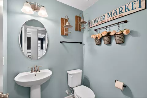 Bath - 414 Cloverland Ln, Duncan, SC 29334 photo 1 of 5