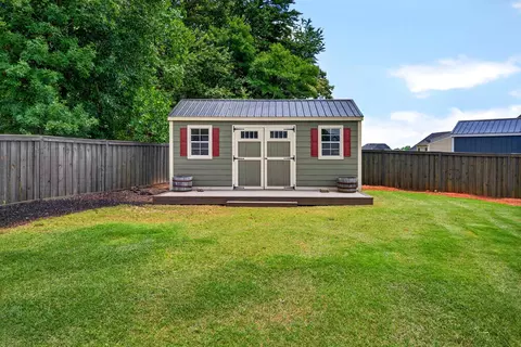 Exterior - 414 Cloverland Ln, Duncan, SC 29334 photo 10 of 14