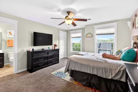 Bedroom - 414 Cloverland Ln, Duncan, SC 29334 photo 3 of 3