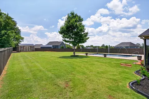 Exterior - 414 Cloverland Ln, Duncan, SC 29334 photo 11 of 14