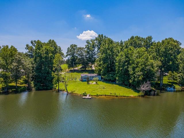 240 Canady Rd, Wellford, SC 29385