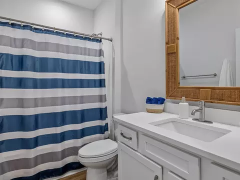 Bath - 128 Orchard, Moore, SC 29369 photo 2 of 6