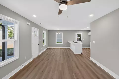 Living - 157 E Third St, Gaffney, SC 29340 photo 3 of 5