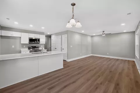 Living - 157 E Third St, Gaffney, SC 29340 photo 1 of 5