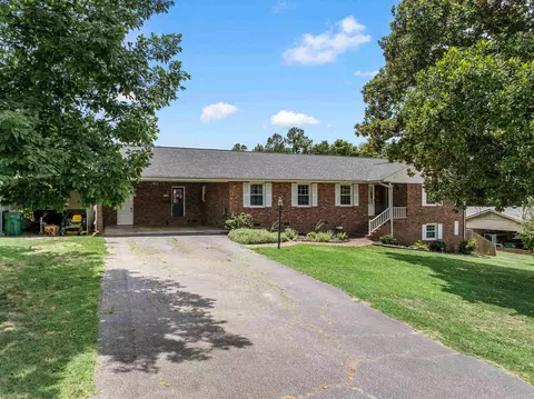 230 Anita Dr, Spartanburg, SC 29302
