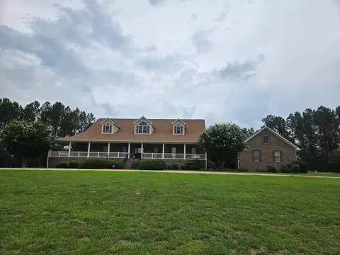 1823 Gowdeysville Rd, Gaffney, SC 29340