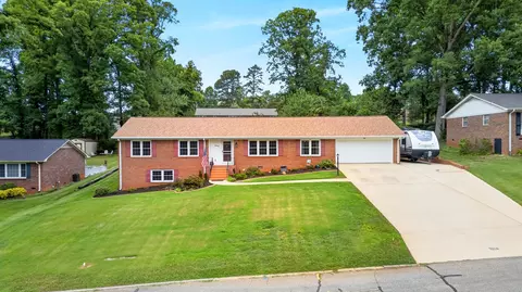 208 Holly Rd, Taylors, SC 29687