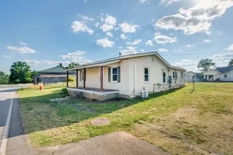 282 Tucapau Rd, Wellford, SC 29385
