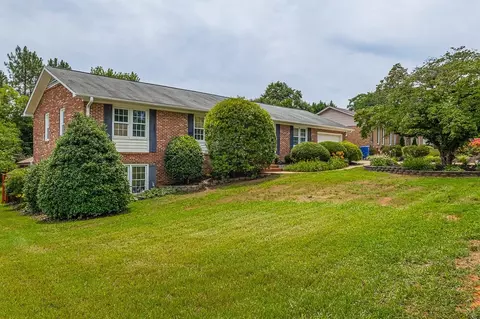 304 Del Norte Rd, Greenville, SC 29615