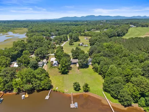 View/Area - 105 Walker Rd, Campobello, SC 29322 photo 4 of 9