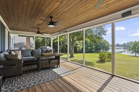 Exterior - 105 Walker Rd, Campobello, SC 29322 photo 5 of 8