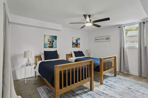 Bedroom - 105 Walker Rd, Campobello, SC 29322 photo 5 of 7
