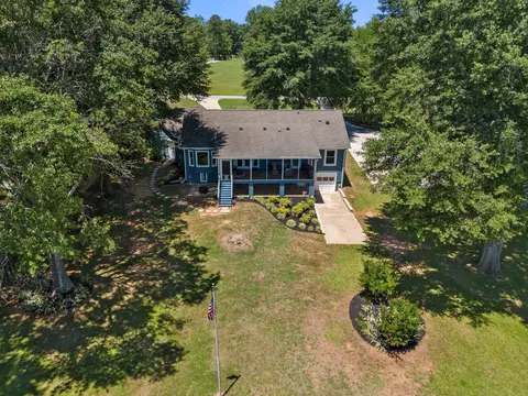 Exterior - 105 Walker Rd, Campobello, SC 29322 photo 7 of 8