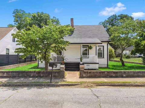 52 Hutchins St, Greenville, SC 29605
