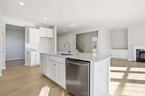 Kitchen - 413 Adhurst Dr, Enoree, SC 29335 photo 3 of 4