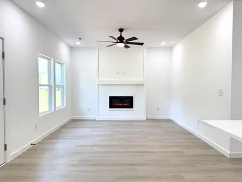 Living - 1519 Settle Rd, Inman, SC 29349 photo 1 of 2