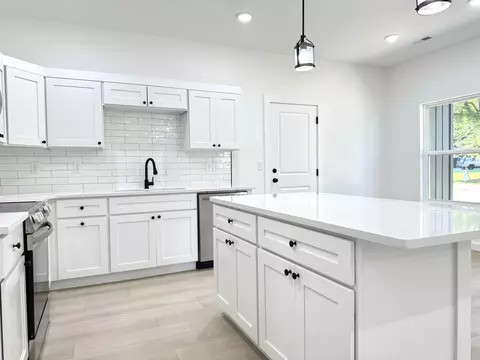 Kitchen - 1519 Settle Rd, Inman, SC 29349 photo 3 of 4