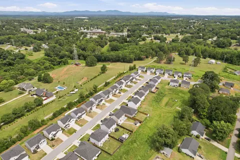 View/Area - 1047 Dobson Meadows Dr, Greer, SC 29651 photo 2 of 3