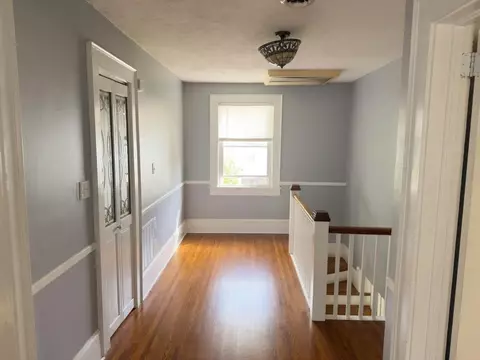 Entry Way - 441 E Buford St, Gaffney, SC 29340 photo 2 of 2