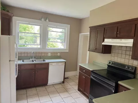 Kitchen - 441 E Buford St, Gaffney, SC 29340 photo 1 of 2