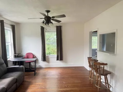 Living - 441 E Buford St, Gaffney, SC 29340 photo 5 of 5