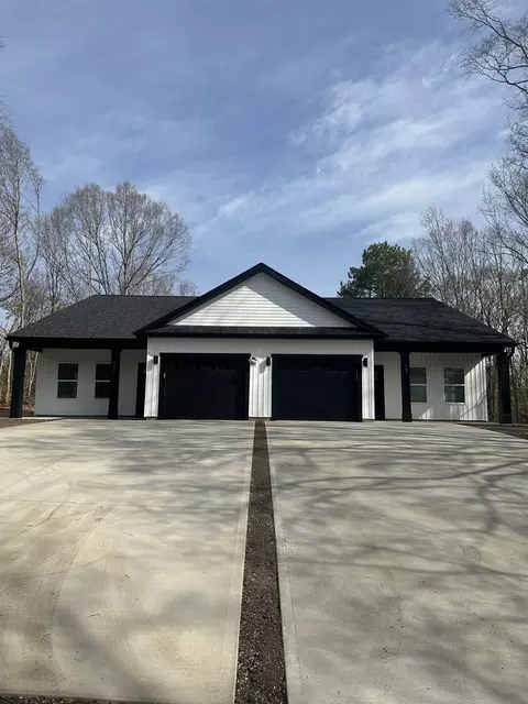 155 Ferguson St, Moore, SC 29369