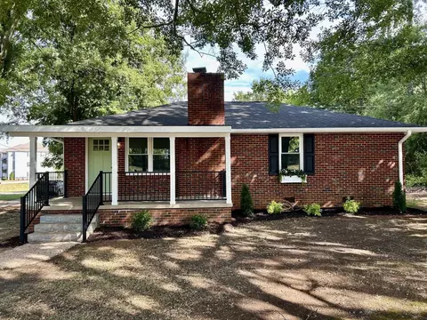 148 Mcmillin Blvd, Boiling Springs, SC 29316